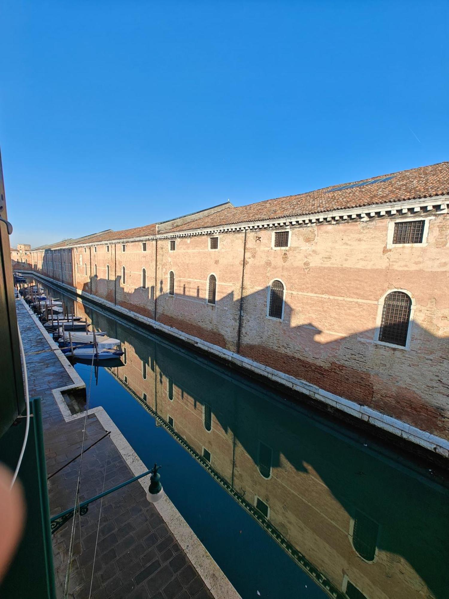ונציה Castello Canal View מראה חיצוני תמונה